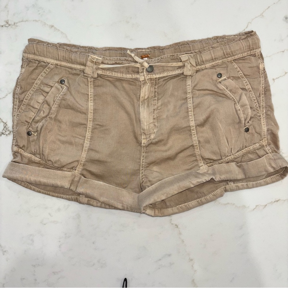 Free People Khaki cuff Shorts Size S